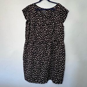 Gabby Skye dotted dress